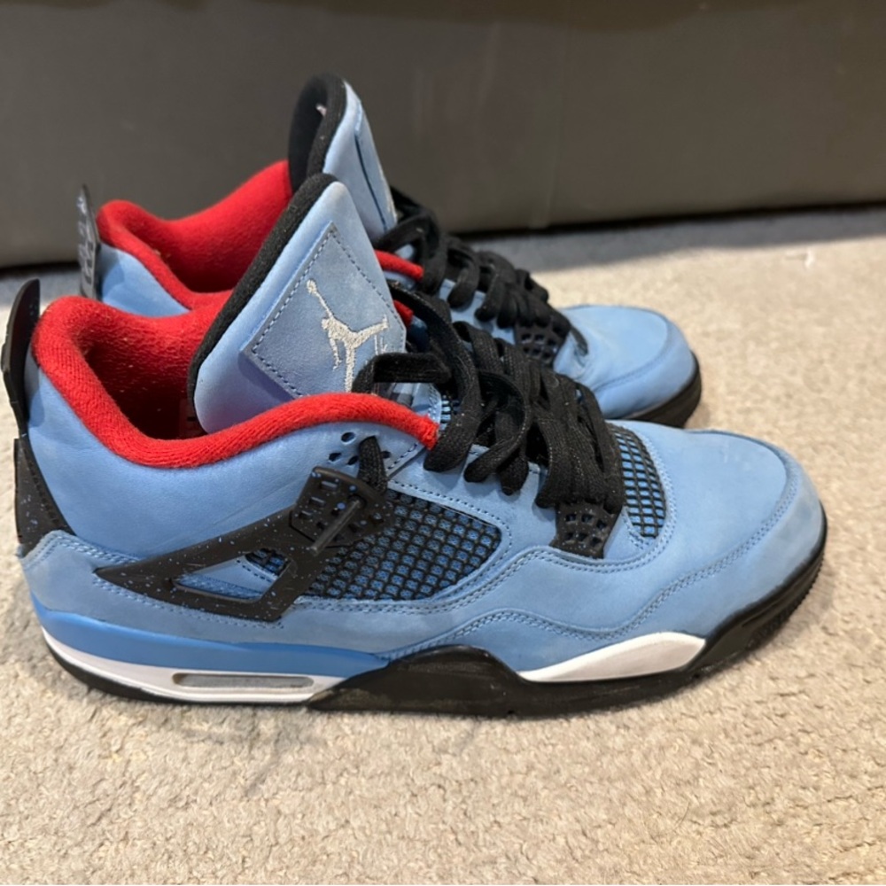 Jordan Men's Blue and Red Sneakers